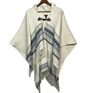 Saks Fifth Avenue Knit Poncho Shrug Cape Hook Closure OSFM